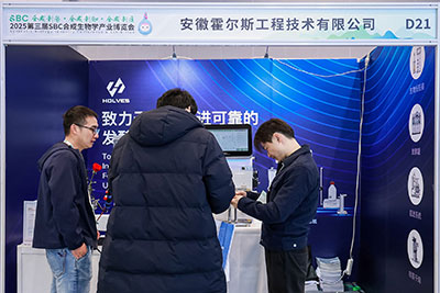 lewin乐玩团队与客户交流 lewin乐玩团队与客户交流